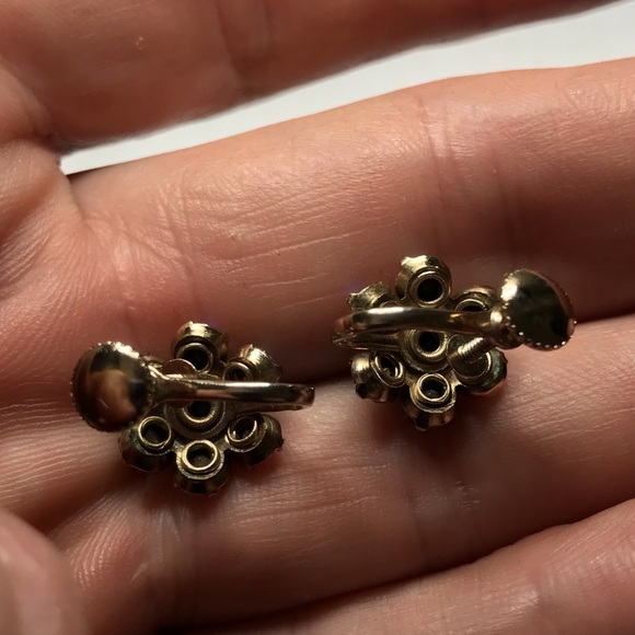 VTG Aurora Borealis Cluster Screw Back Earrings - Picture 4 of 6